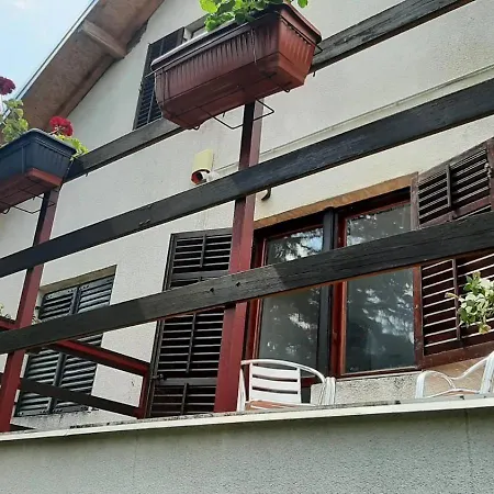 펜션 Sanctuary 30 Min From Downtown Belgrade Donja Ralja