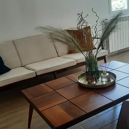 Sanctuary 30 Min From Downtown Belgrade 펜션